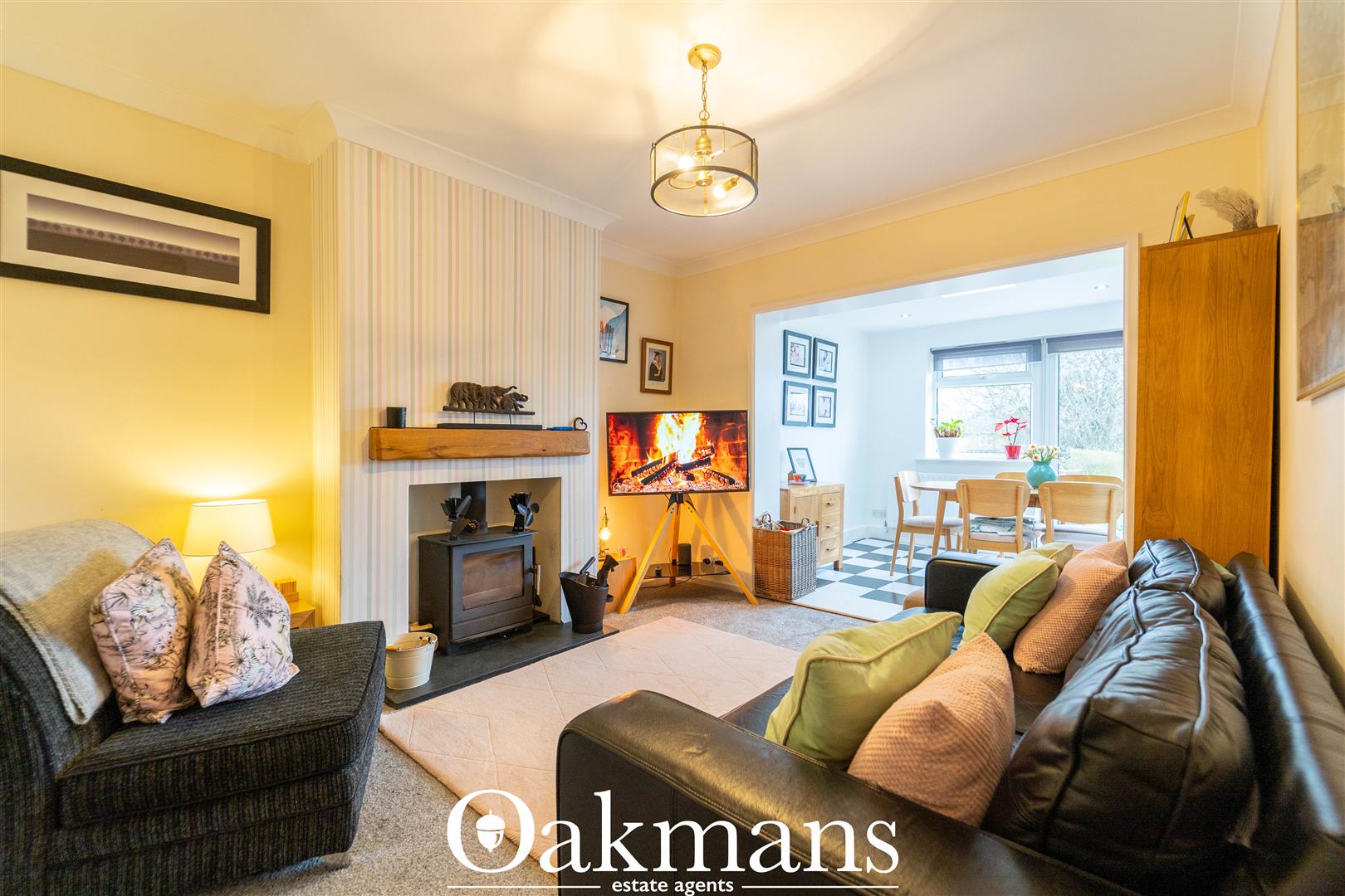 Redditch Road, Kings Norton, B38 Oakmans Oakmans